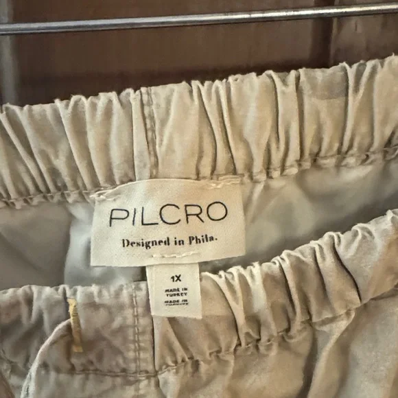 Pilcro Beige Camouflage Cargo Pants - Picture 5 of 5